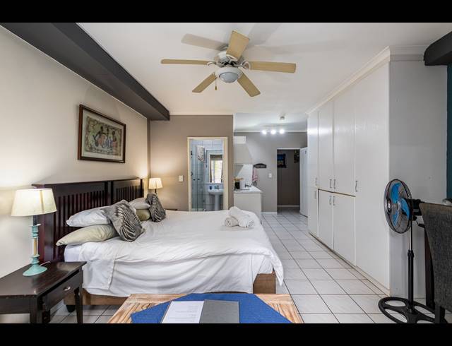 13 BEDROOM GUEST HOUSE FOR SALE IN SUNSET BEACH